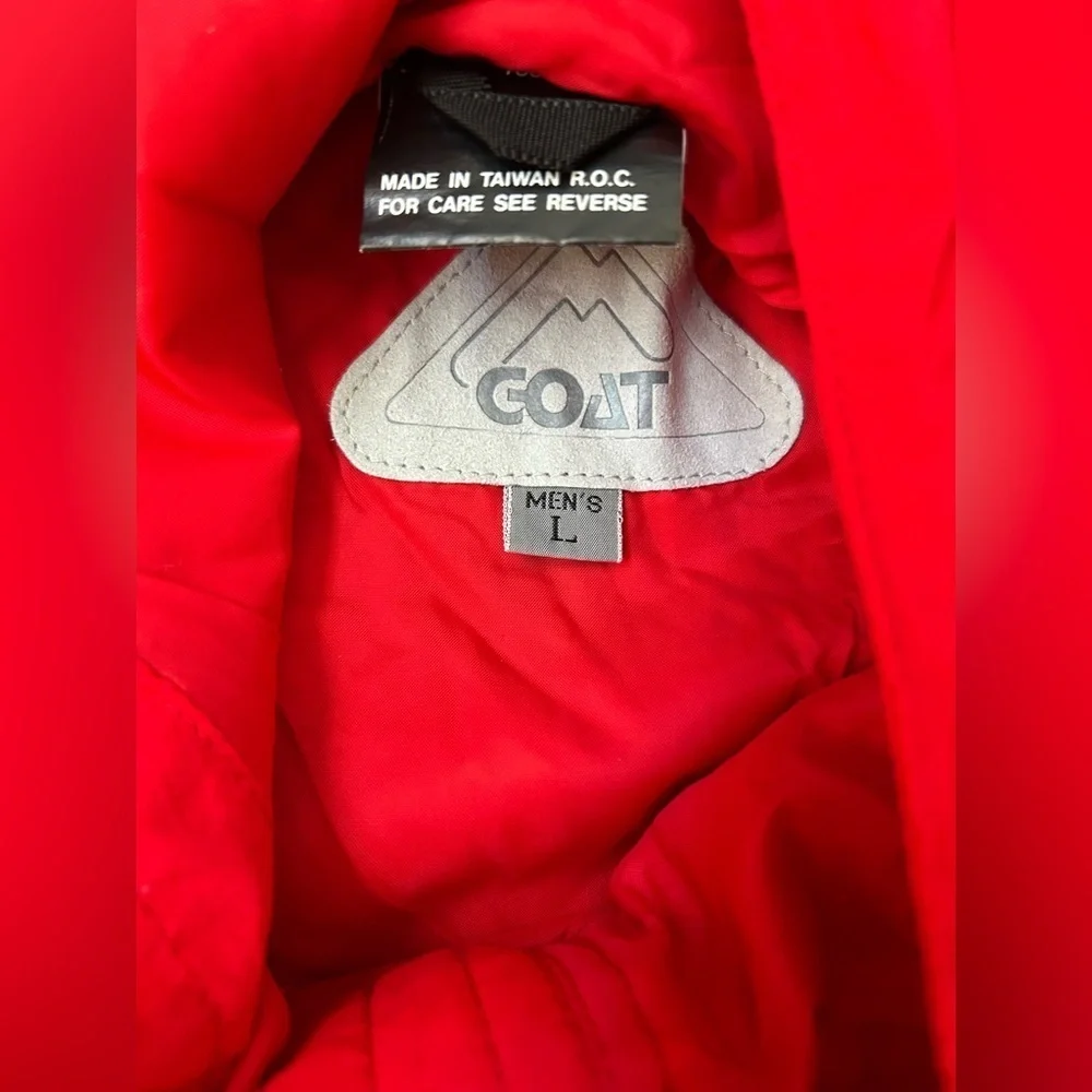 NEW GOAT MOUNTAIN Bear Men's Red Hooded Raincoat SIZE L